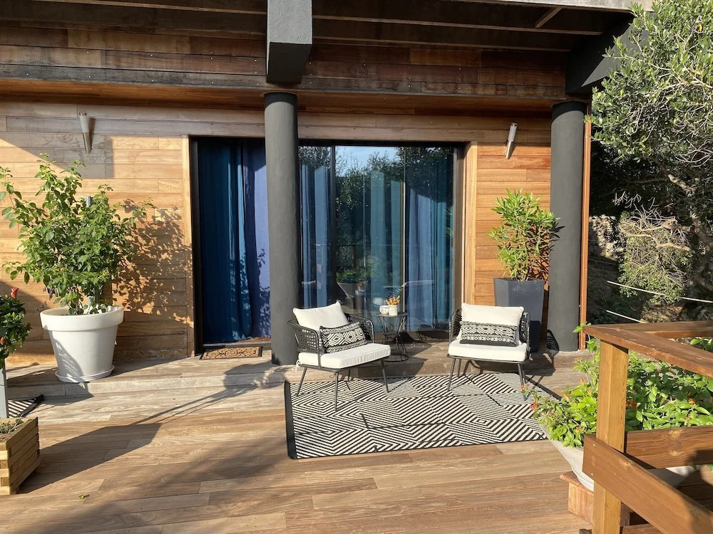 A Vadina - Hébergements de charme avec piscine & spa, Porticcio