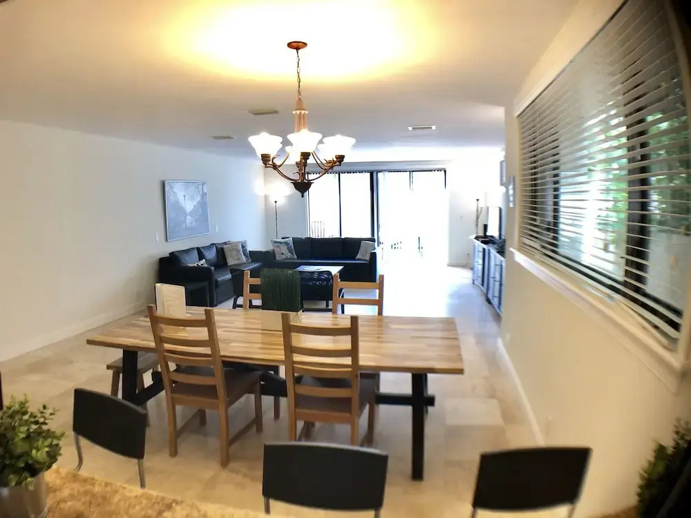 Huge House in Fort Lauderdale - 819