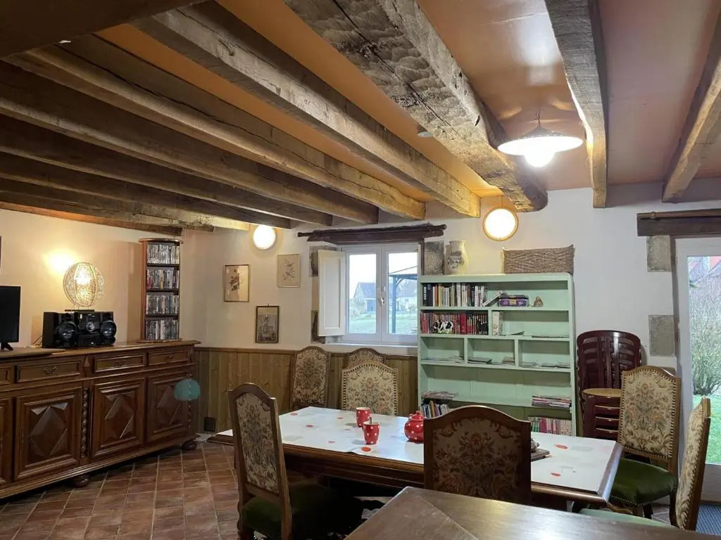 Gîte Noyant-d'Allier, 4 pièces, 9 personnes - FR-1-489-225