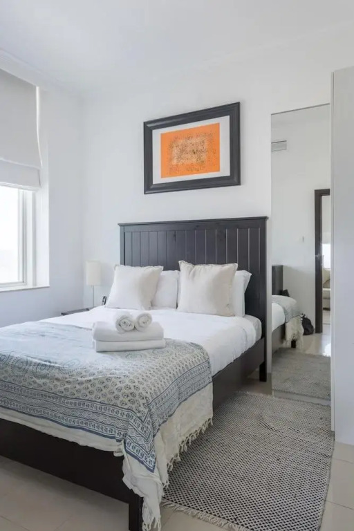 B027 - Spacious 1BR in Botanica Tower