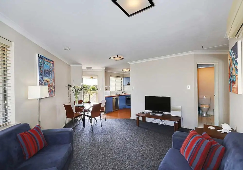 Scarborough Beach Front Resort - Shell Seven