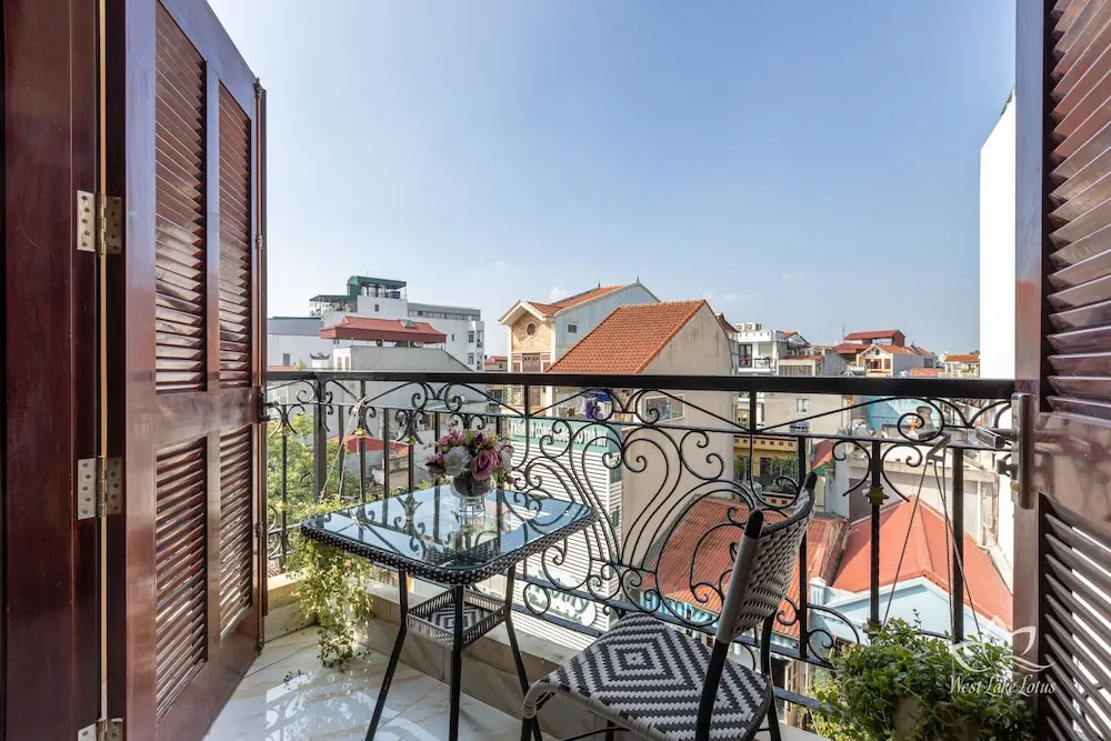 West Lake Lotus Serviced Apartment