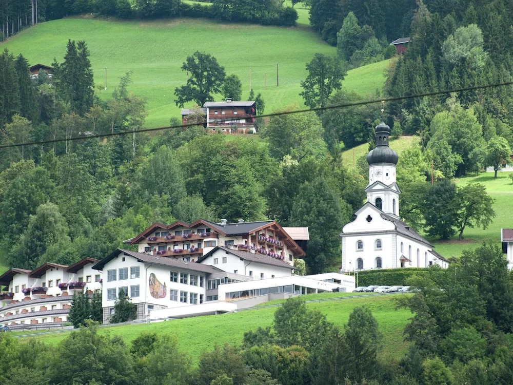 Apartment with balcony in Hart im Zillertaler