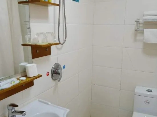 兰州新蓝波湾酒店(甘肃省肿瘤医院小西湖地铁站店)