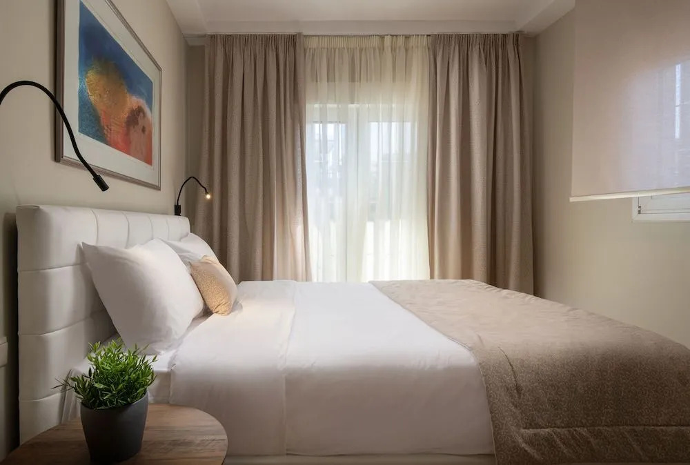 Olenia Luxury Apartments 4