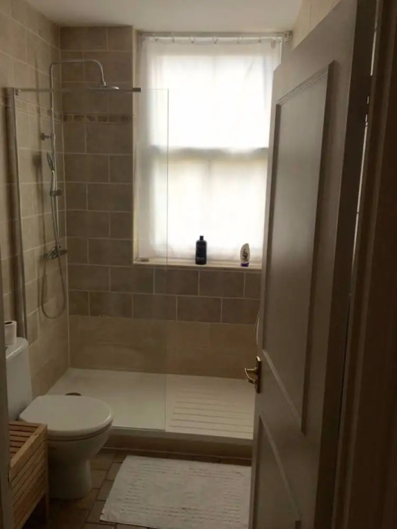 Bright, Modern 1- Bed flat in Camden