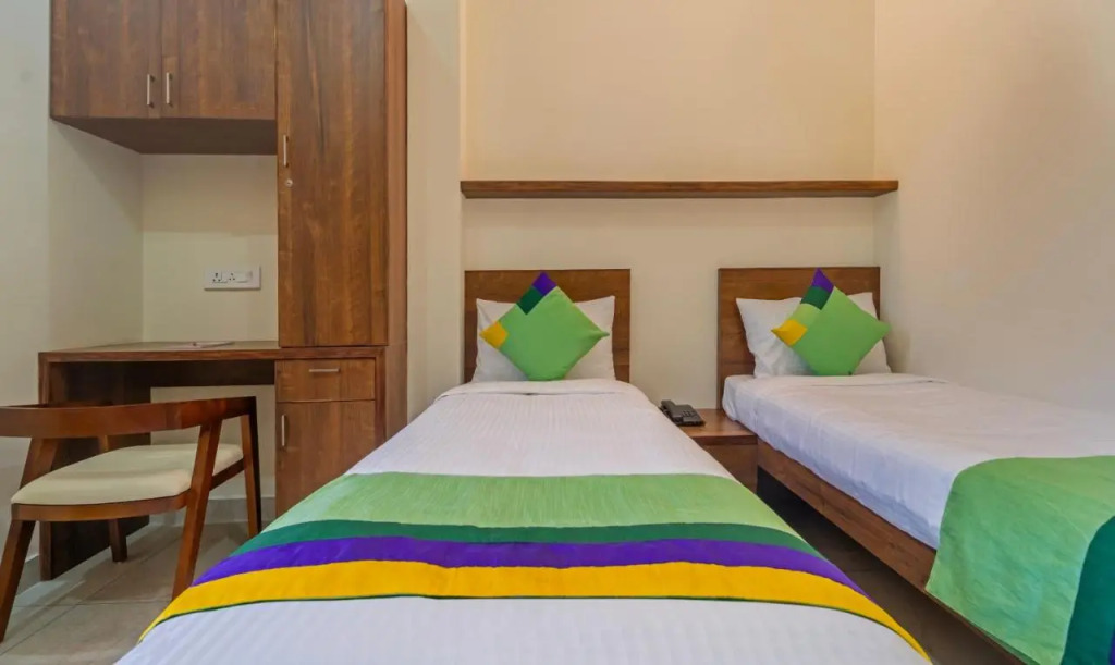 Itsy Hotels Avani Stays, Vyttila, Kochi