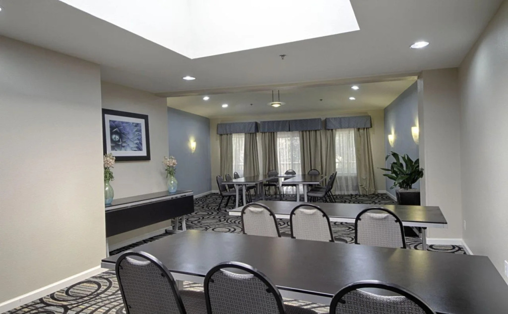Holiday Inn Express Hotel & Suites Solana Beach-Del Mar by IHG