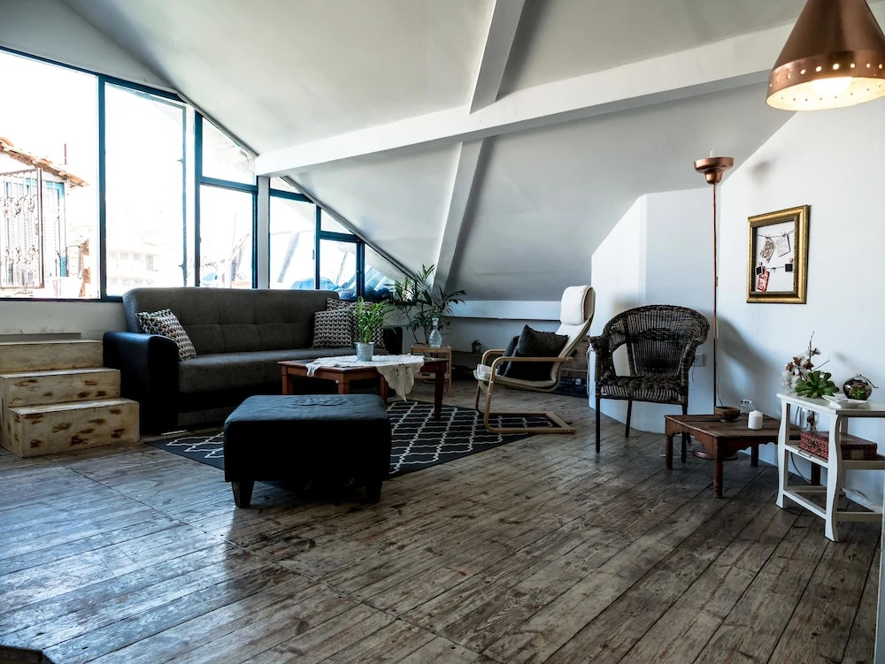 SeaLoft Boardwalk Apt Near the beach