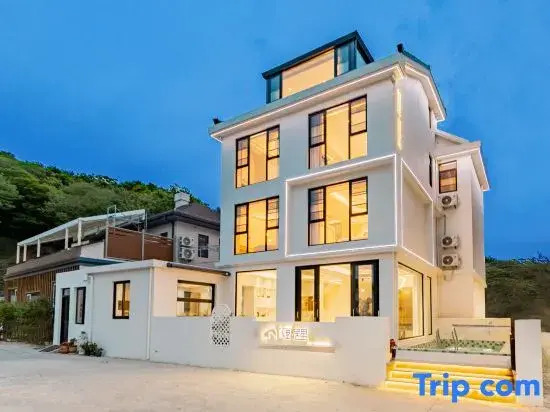 Zhujiajian Linli · Juli Swimming Pool Homestay (Putuoshan Airport Wugongshi Wharf)