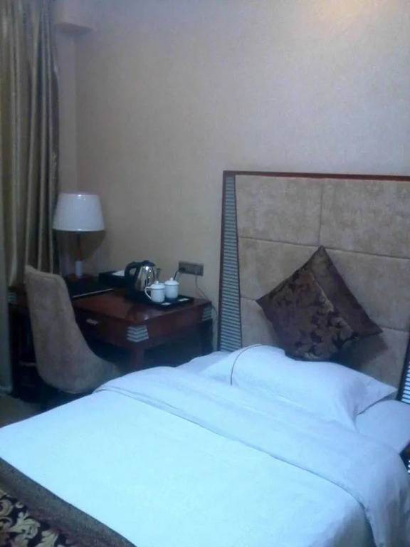 Shenlong Hotel