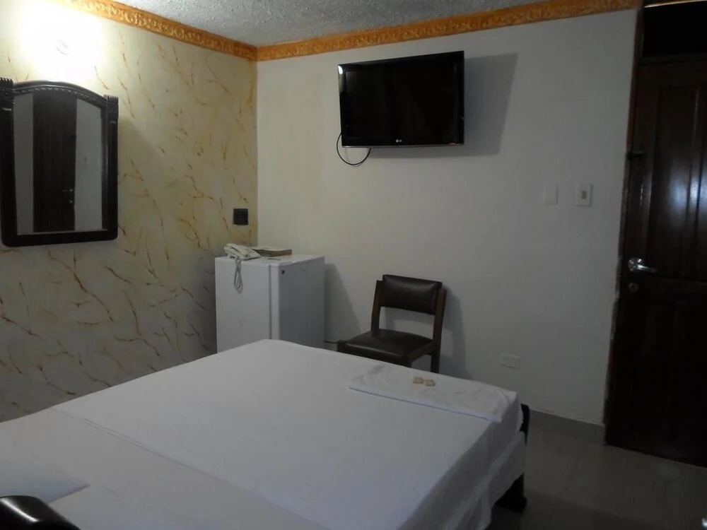 Hotel Colonial Inn
