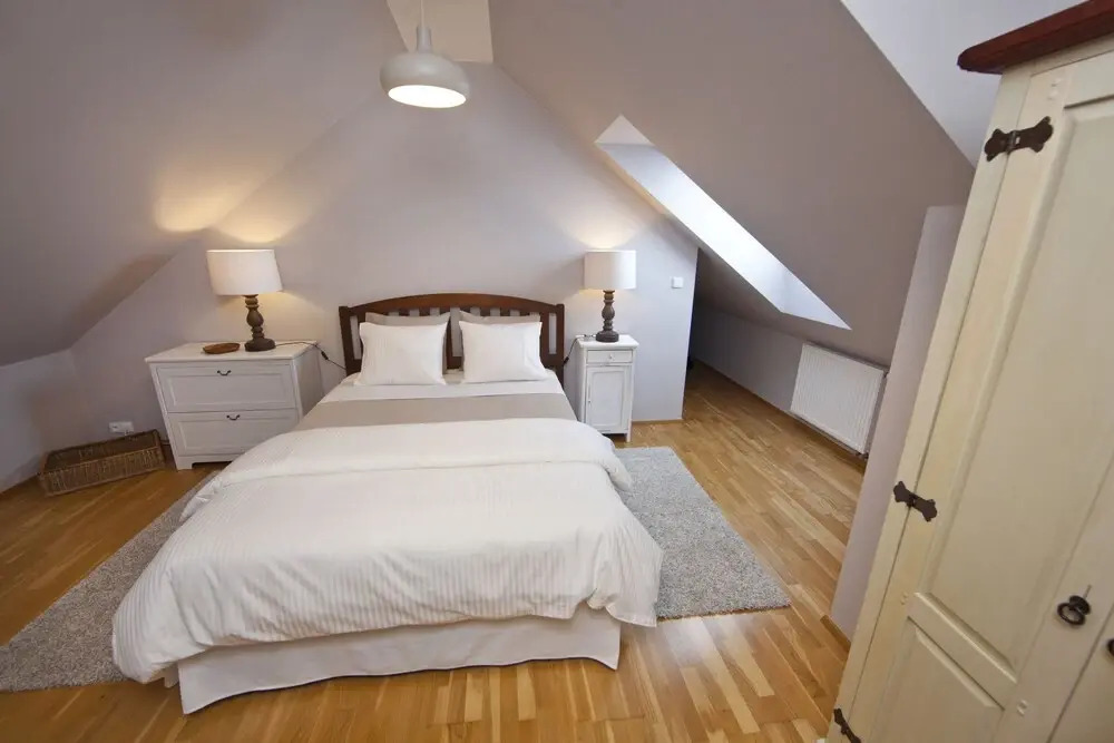 Spacious Treetop Apartment by easyBNB