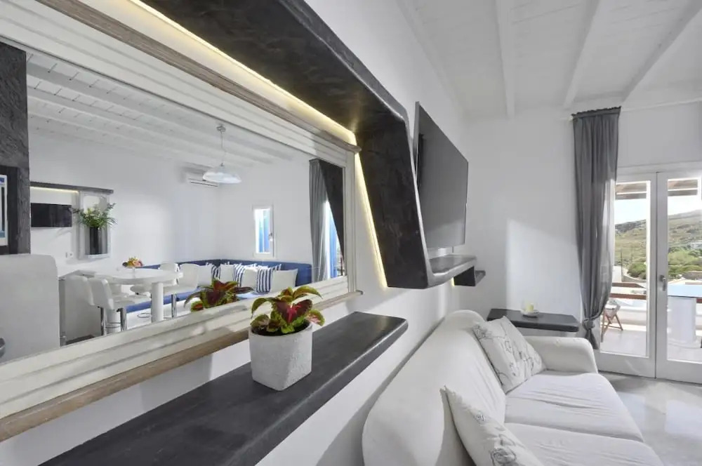 Fulfill your Holiday Dreams at Mikonos