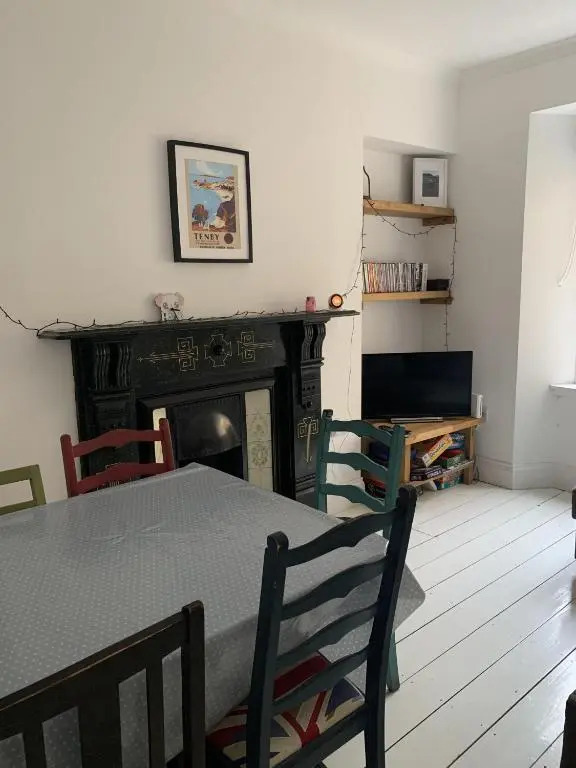 Hobbes Cottage