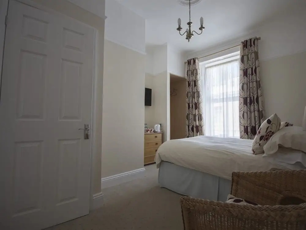 Poppy's Guest House