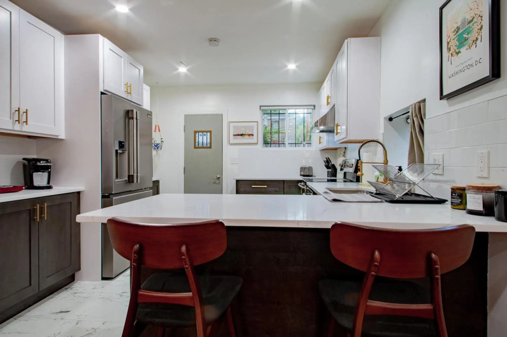 Fancy 1-BR in Central Location ⚜ Parking available
