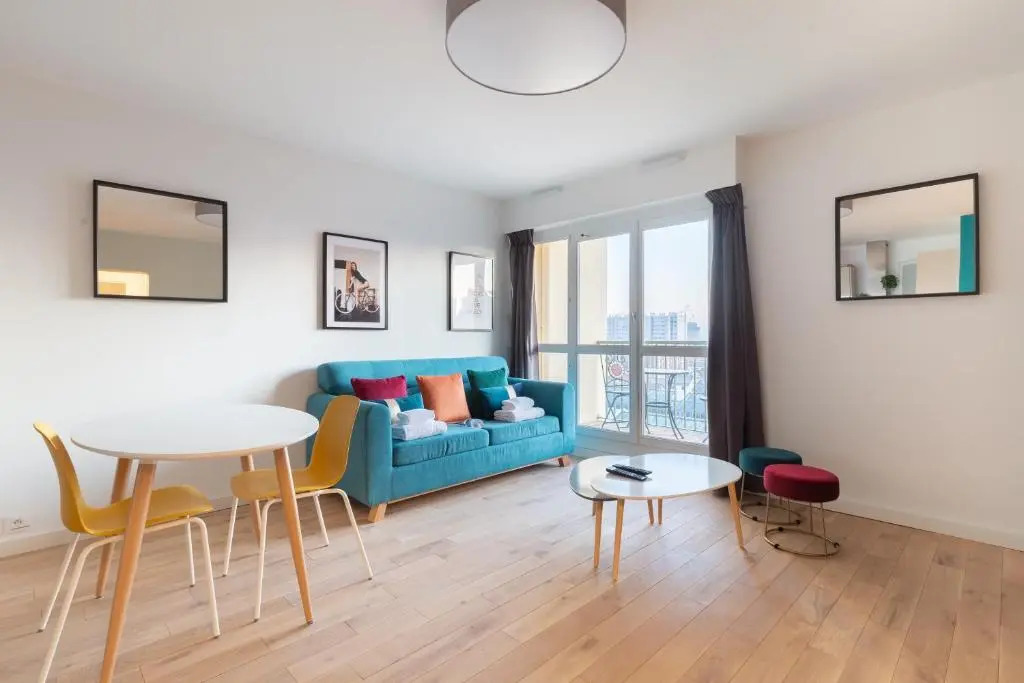 Paris - Porte d'Ivry - Modern and Cosy 2 bedroom apartment