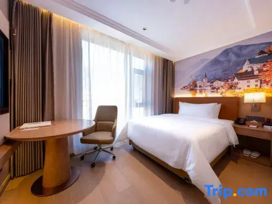 Vienna Hotel (Jubao Road, Zhidan County)