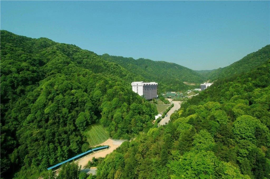 Xinfeng Utop Spring Primeval Forest Resorts