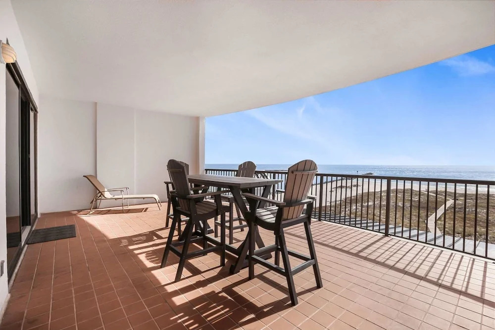 Grand Pointe 512 Gulf-front Stunning Views Top-notch Amenities 2 Bedrooms 5th Floor