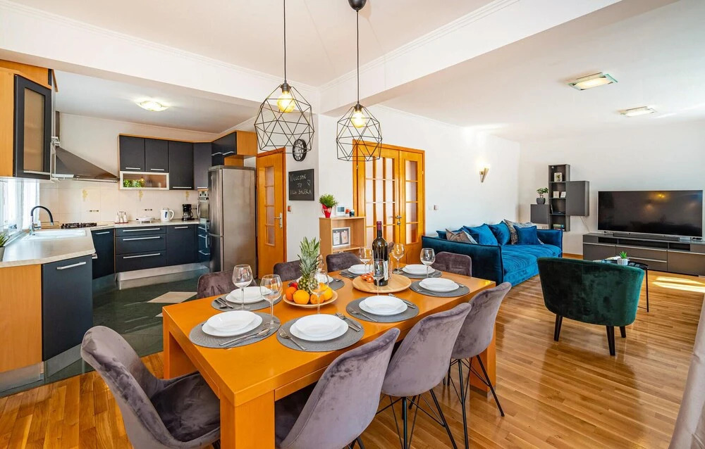 Beautiful Home in Zadar With 5 Bedrooms, Wifi and Outdoor Swimming Pool