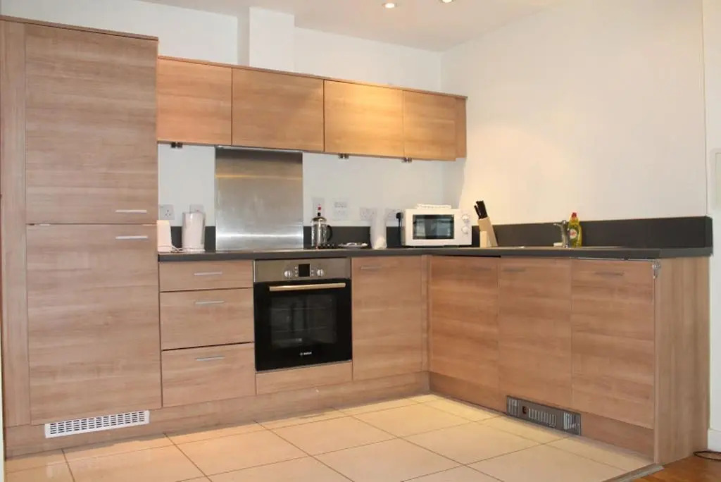 House Of Moli - Commercial Road Apartments