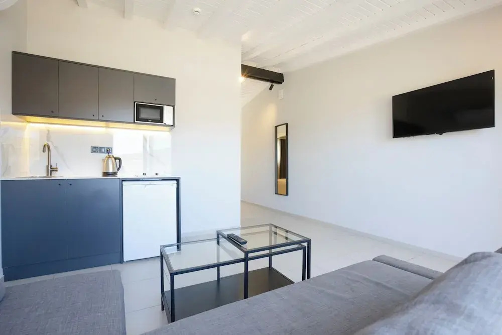 AEGEAN Apartments - Marina & Chios Island View