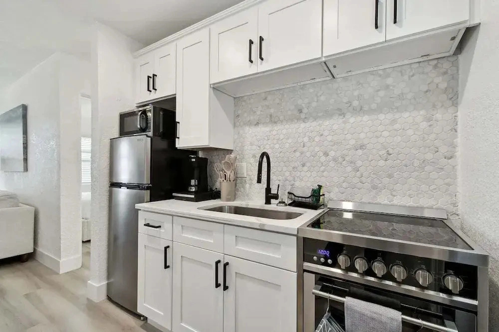 Stylish Treasure Island Escape