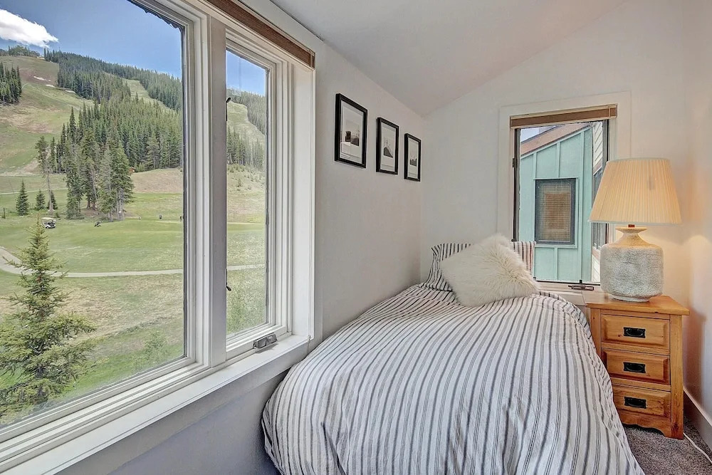 Newly Remodeled Ski-In Ski-Out Right By The Lift - FP304 by RedAwning