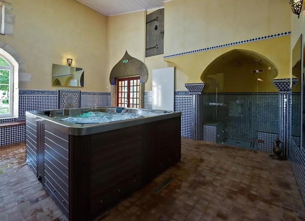 Chateau Pontet dEyrans & Spa