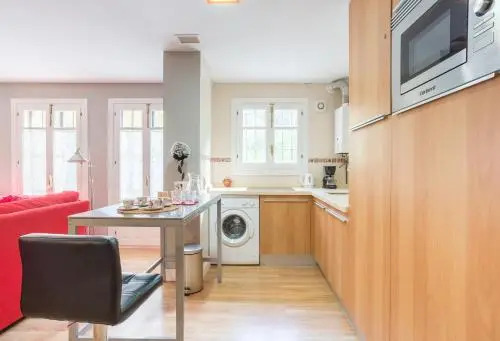 Mundo Nuevo: Acogedor Apartamento En El Centro
