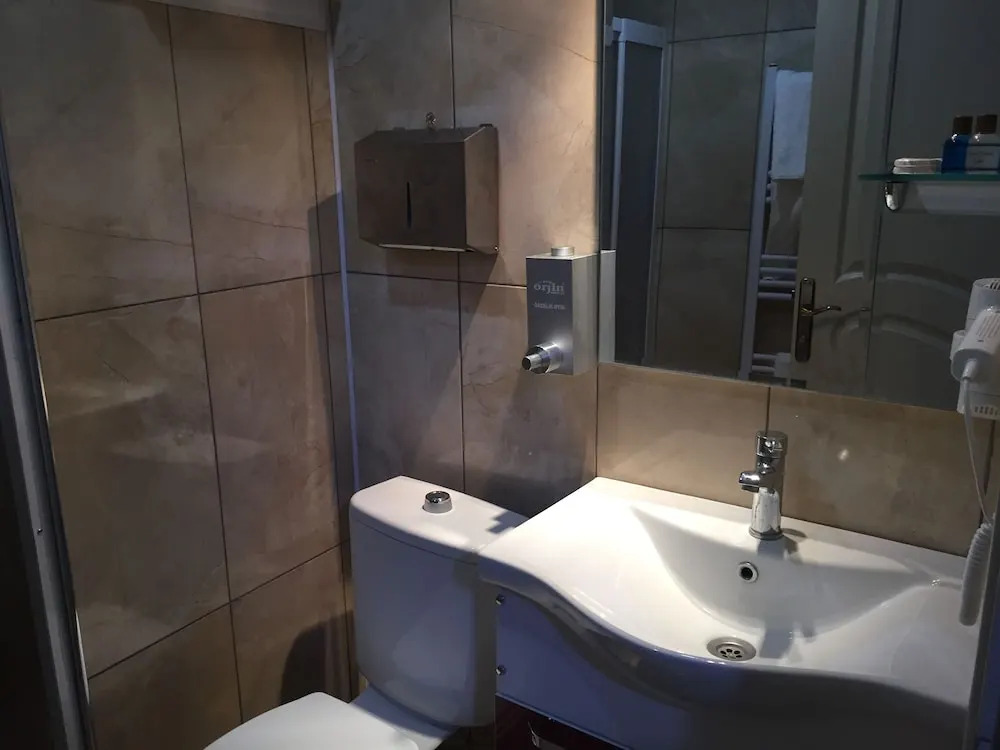 Royal Ozcelik Otel