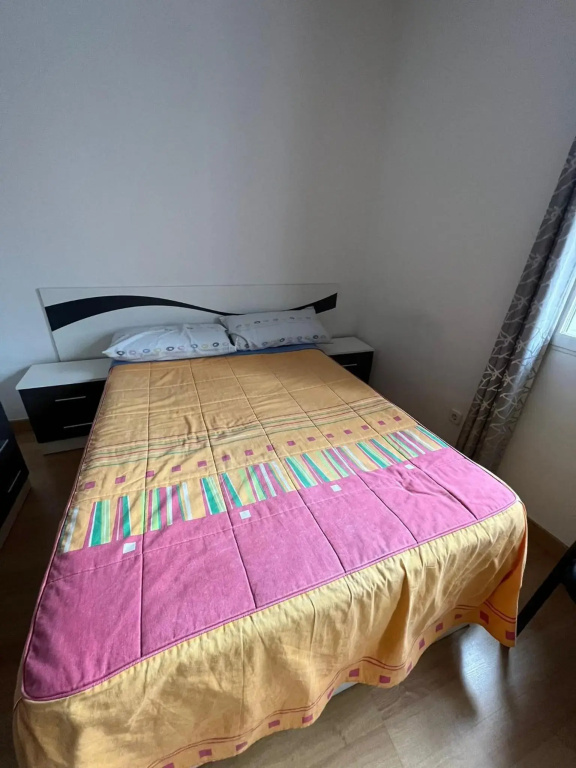 habitación matrimonial en piso compartido en el centro de Madrid