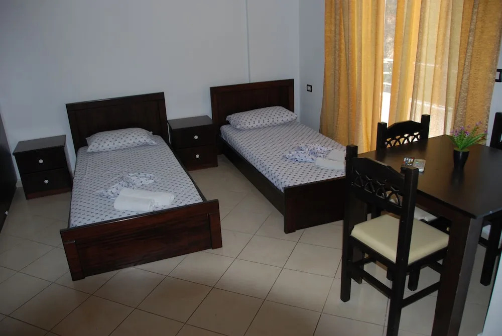 Leka Apartments