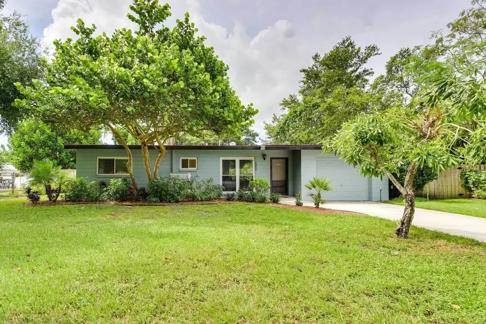 'uncle Louie's' Gulf Coast Gem w/ Outdoor Oasis