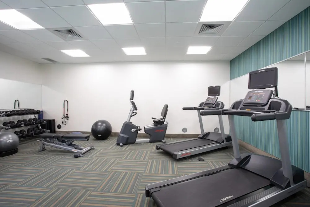Holiday Inn Express & Suites - Sterling by IHG