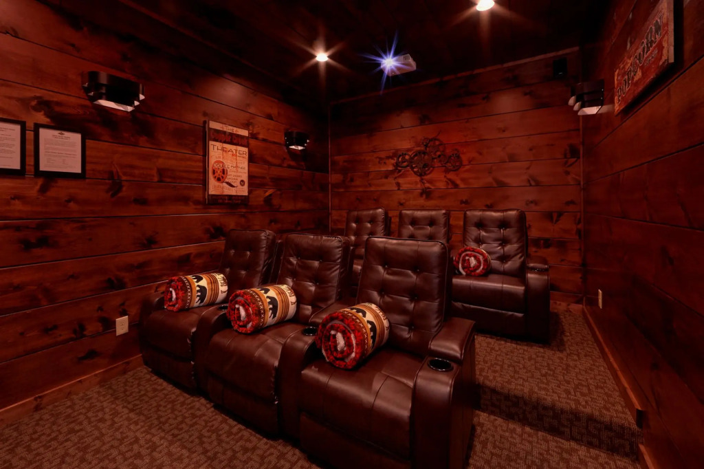 Copper Creek Lodge in Gatlinburg