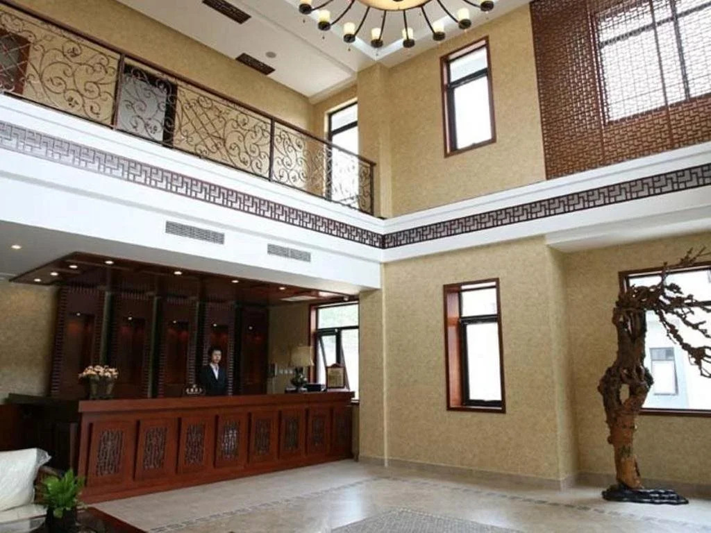 Fragrant Hills Holiday Business Hotel