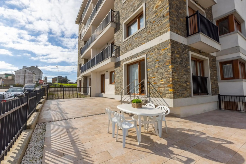 Apartagal-Playa de Llas, Foz