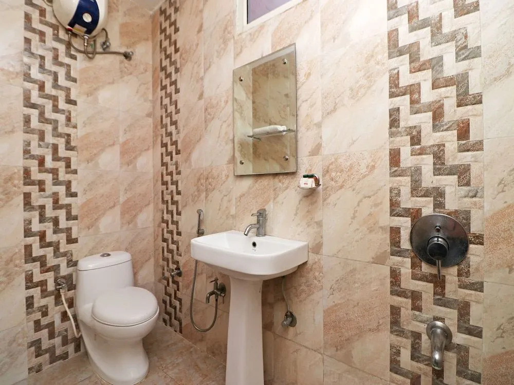 OYO 6137 Hotel Star