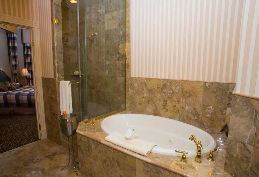 Celebrity Boutique Hotel