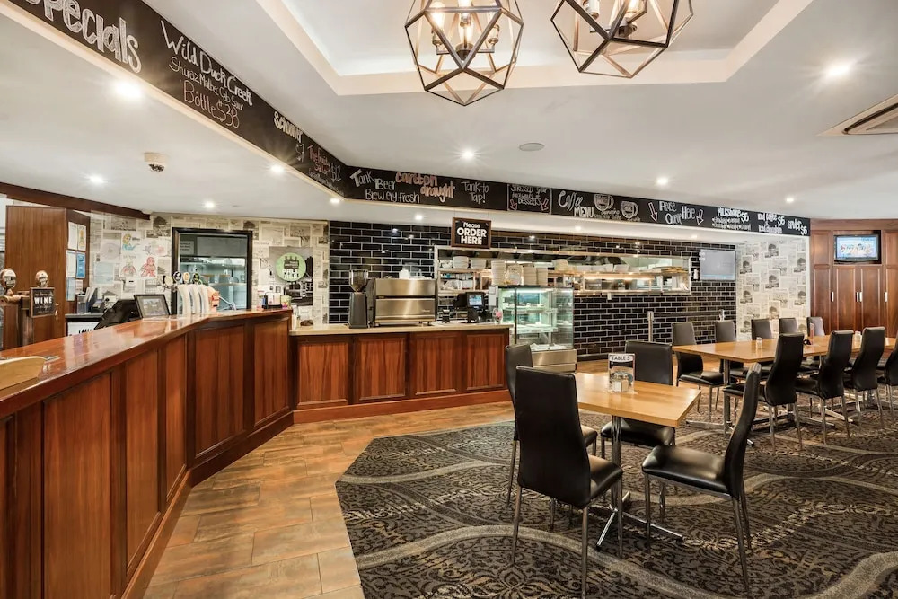 National Hotel Complex Bendigo