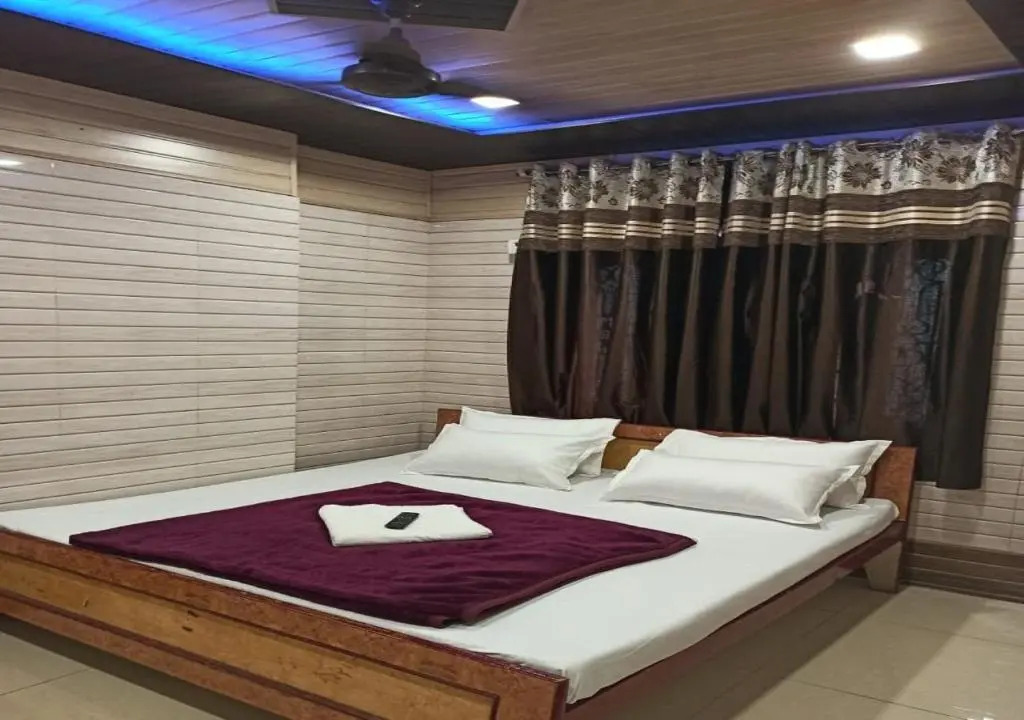 Hotel Paramount Palace