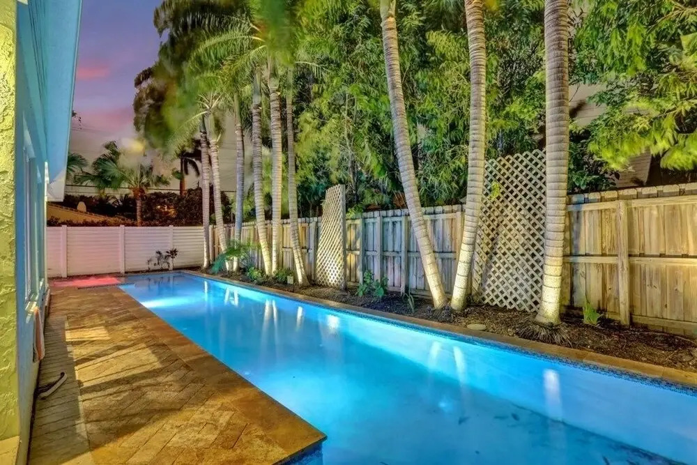 Walk To Las Olas Blvd-heated Private Pool/hot Tub 2 Bedroom Home by Redawning