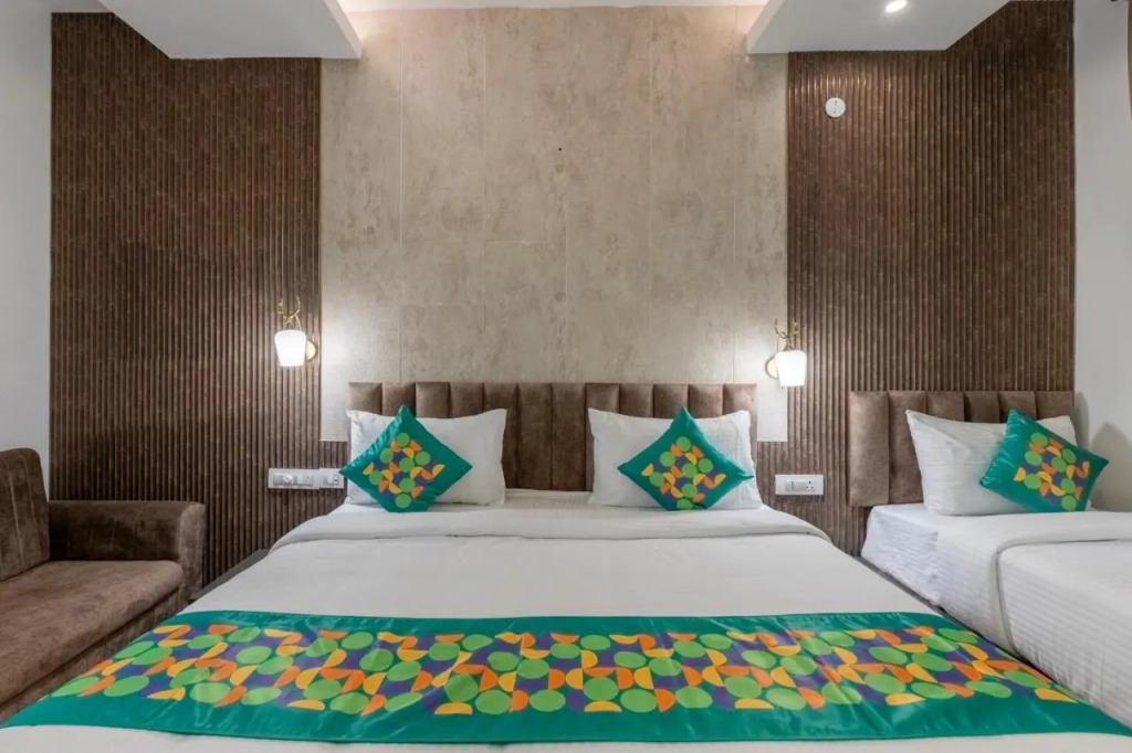 Treebo Premium Emerald Dove With Swimming Pool