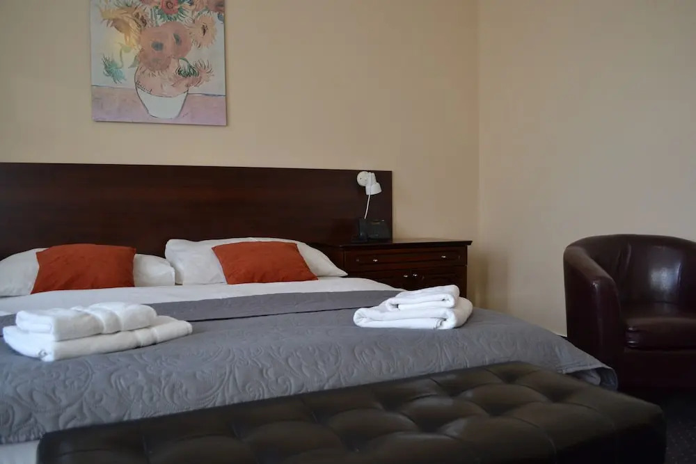 Greenwood hotel