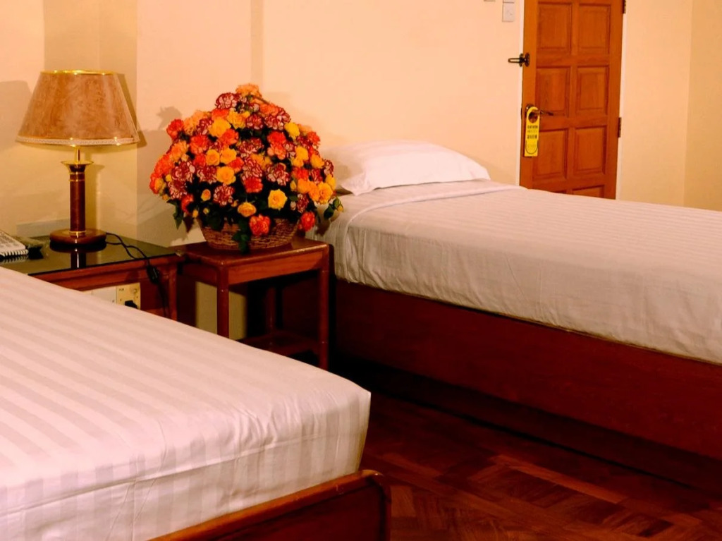 Royal Power Hotel
