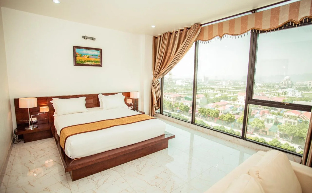 Royal ANAN Hotel