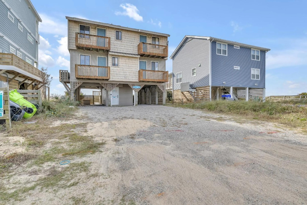 A Bella Vista by Oak Island Accommodations